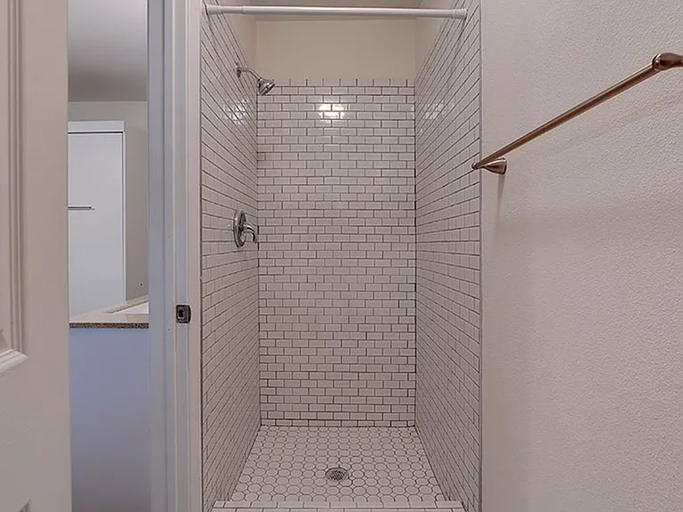 306 E 30th St #207 — Photo 3