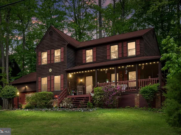 1013 Atlantic Dr, Stafford, VA 22554