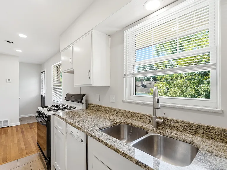 1551 King Ave #D — Photo 14