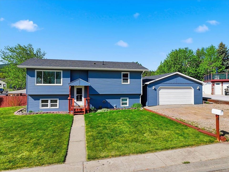 1st image of 2619 Badger Dr