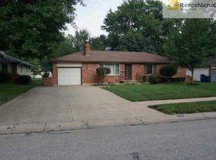 6805 Melrose Ln, Shawnee, KS 66203