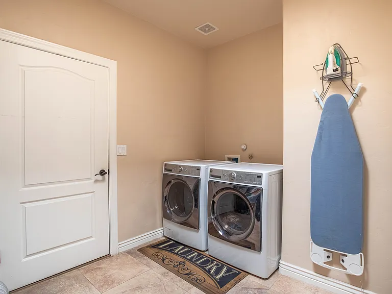 4210 Harp Ct #1 — Photo 22