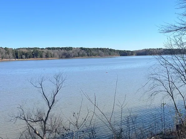 921 Riverview Ave, Buffalo Junction, VA 24529