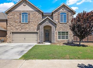2400 W Sunnyview Ave, Visalia, CA 93291