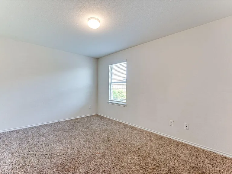 517 Milo Way — Photo 15