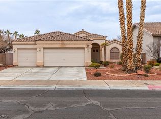 5529 Azure Ridge Dr, Las Vegas, NV 89130