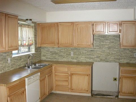 5th image of 1621 Chapman Dr