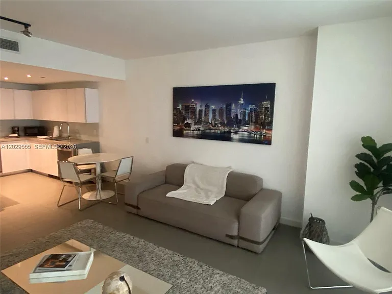 1600 NE 1st Ave #1117 — Photo 5