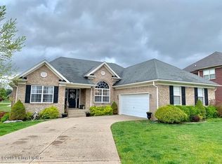 171 Crimson Creek Dr, Mt Washington, KY 40047