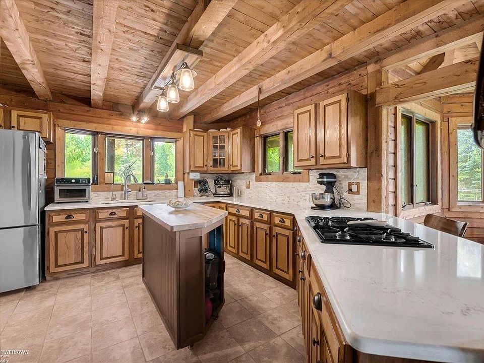 8828 Meskill Rd, photo 10