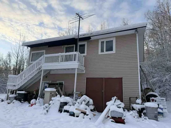 1279 Grouse Ct, Fairbanks, AK 99709