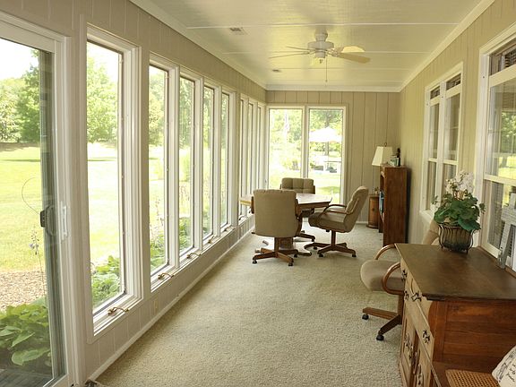 4th image of 18020 Sun Ridge Cir