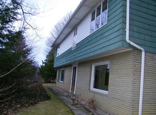 619 Briarcliff Dr, Aliquippa, PA 15001