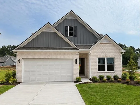 126 Sycamore Ln, Calhoun, GA 30701