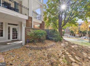 1361 Garden Wall Cir #701, Reston, VA 20194