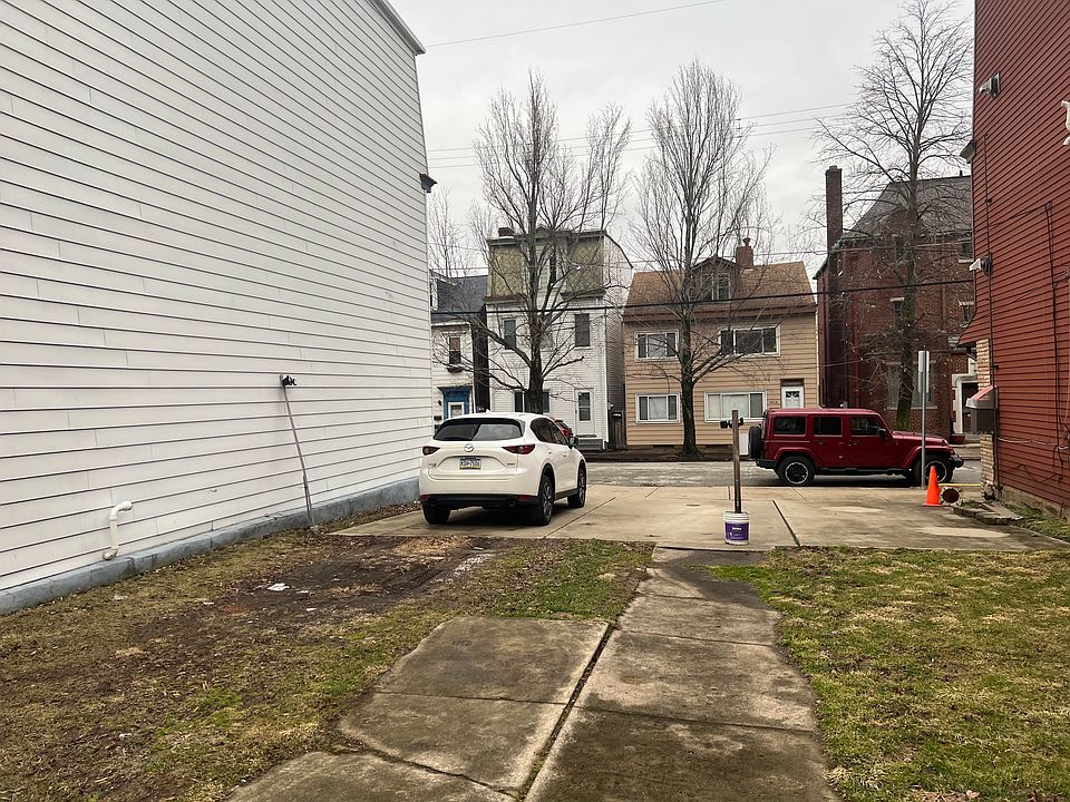 2nd image of 1808 Mary St APT 1