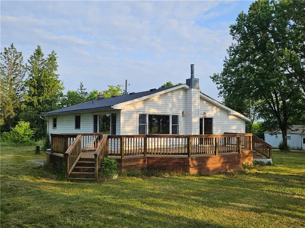 90 13 13 1/2 Street, Ridgeland, WI 54763