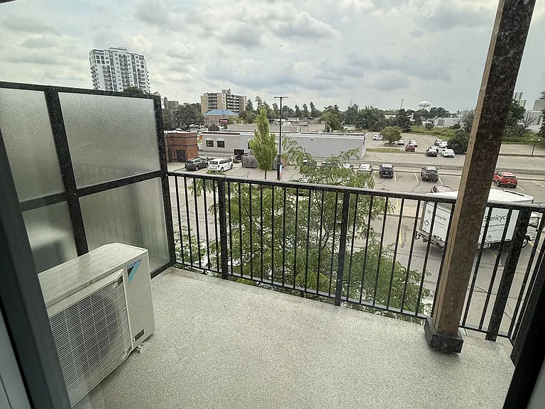 708 Woolwich St #105 — Photo 8