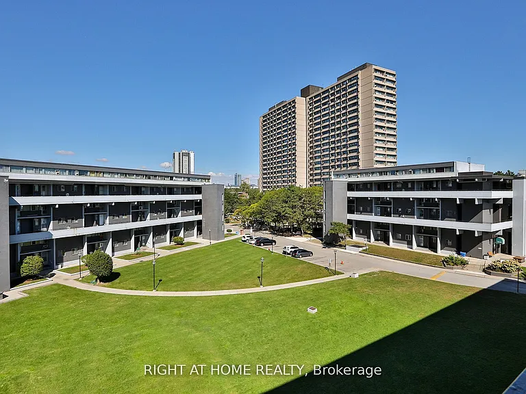 35 Sunny Glenway #302 — Photo 28