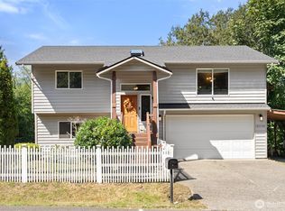 18220 82nd Dr NW, Stanwood, WA 98292