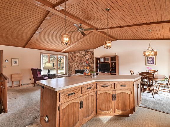 3rd image of 5422 Somerset Ln S #5422