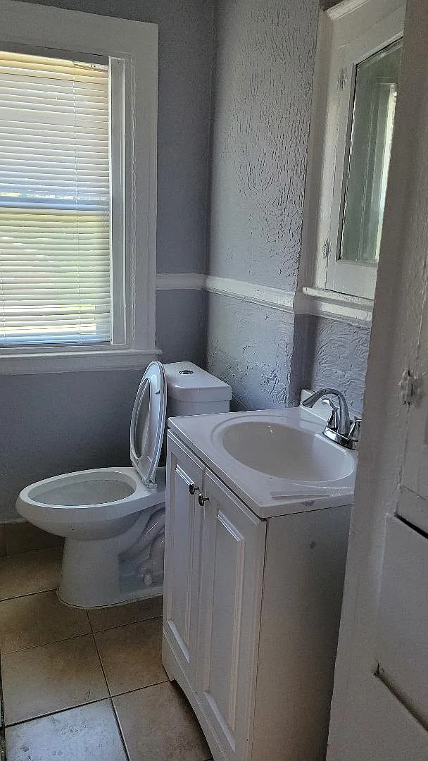 2 bed, 880 sqft, $1,000 — Photo 4