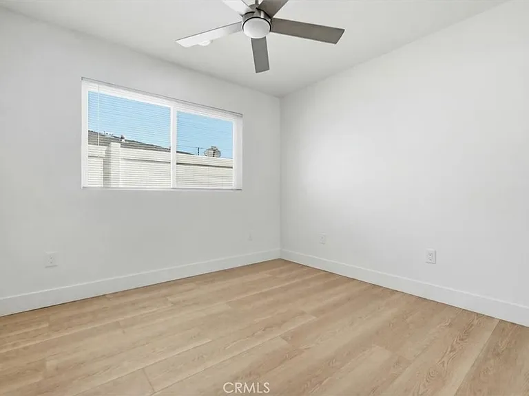 307 N Tustin Ave #B — Photo 15