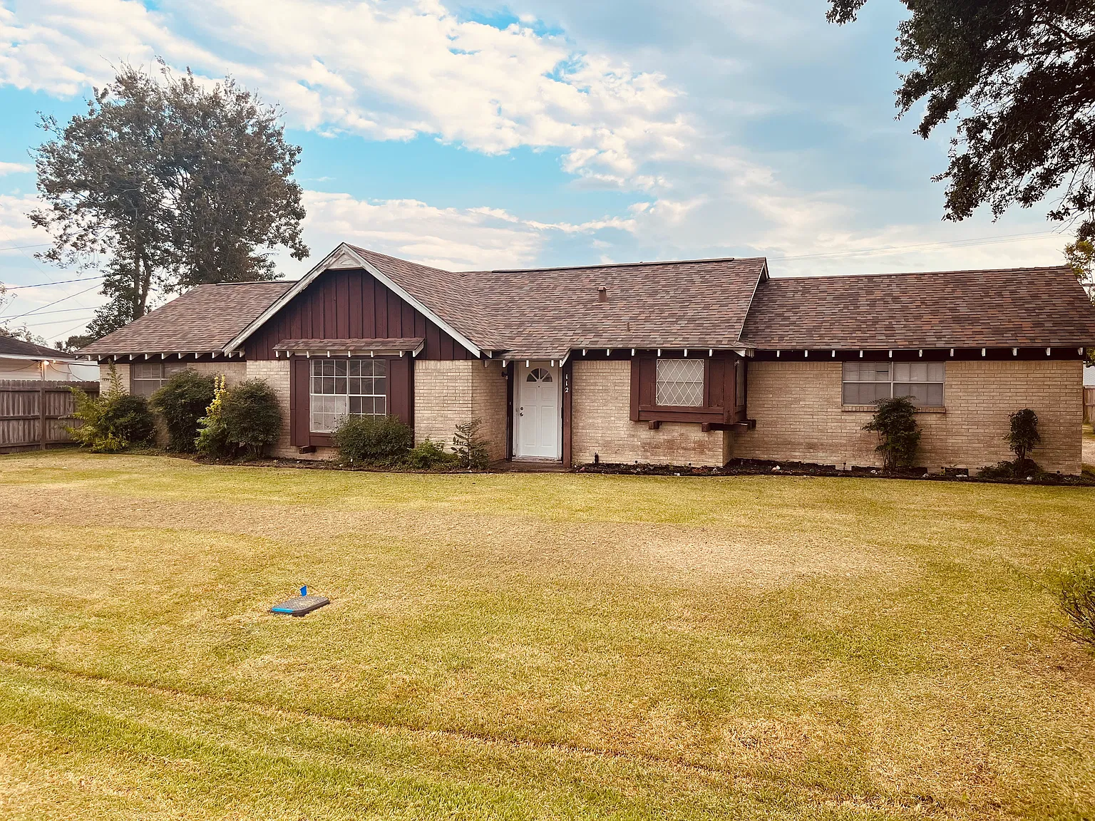 3 bed, 1561 sqft, $1,600 — Photo 1