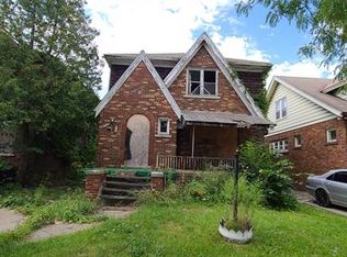 8843 Pinehurst St, Detroit, MI 48204