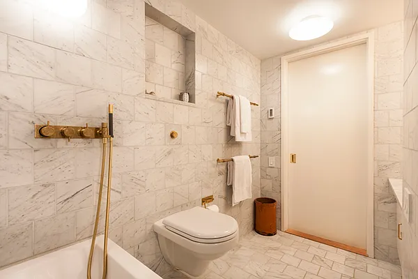 Rented by Compass | media 7