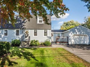70 Lincoln Ln, Dracut, MA 01826