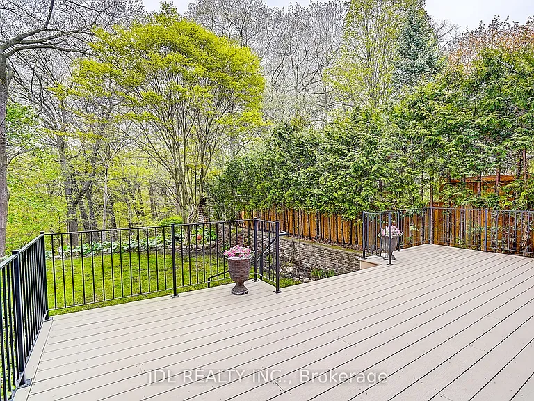 6 Nesbitt Dr — Photo 11