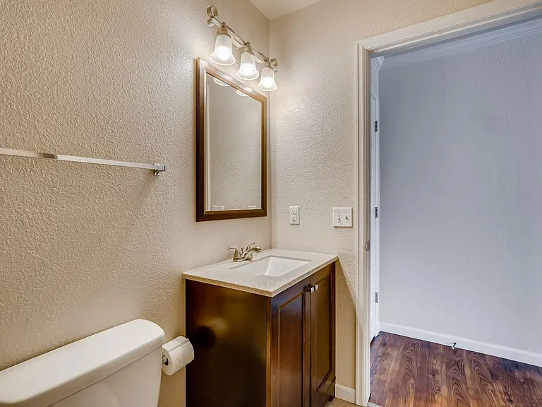 4818 Benton St — Photo 16