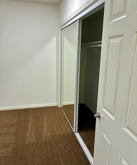 Cozy Bedroom #1 with Mirrored Closet Doors