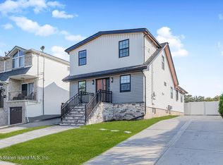 127 Ridgecrest Ave, Staten Island, NY 10312