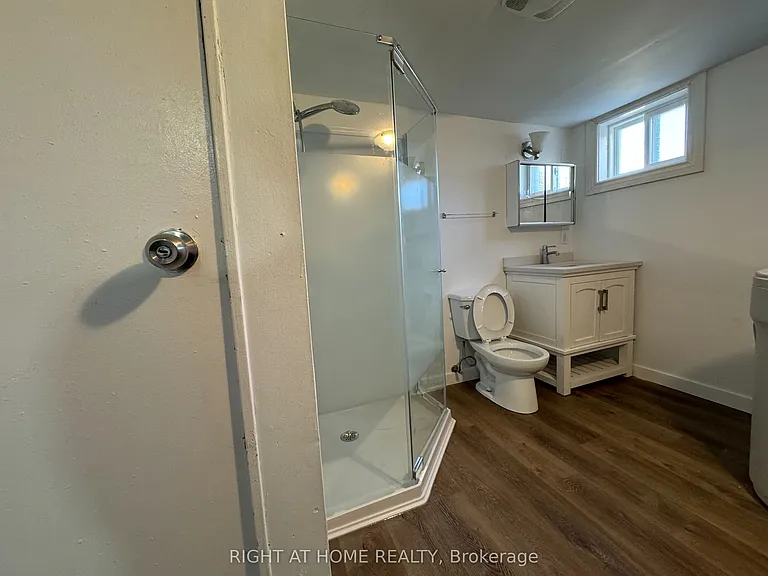 950 Queens Blvd #LOWER — Photo 15