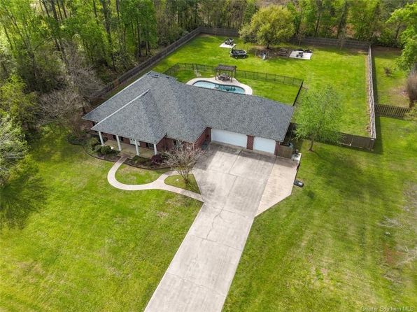 1237 Lauren Logan Ln, Sulphur, LA 70665