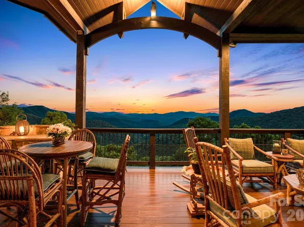 817 Running Cedar Ln #32, Mars Hill, NC 28754