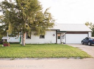 424 W 5th St, Miller, SD 57362