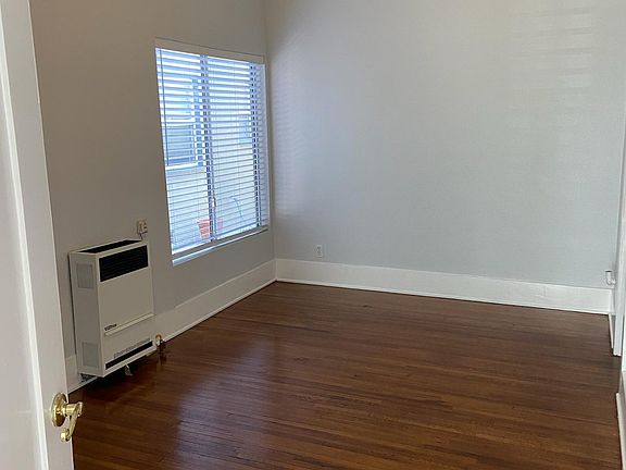2nd image of 3509 E Broadway APT 4