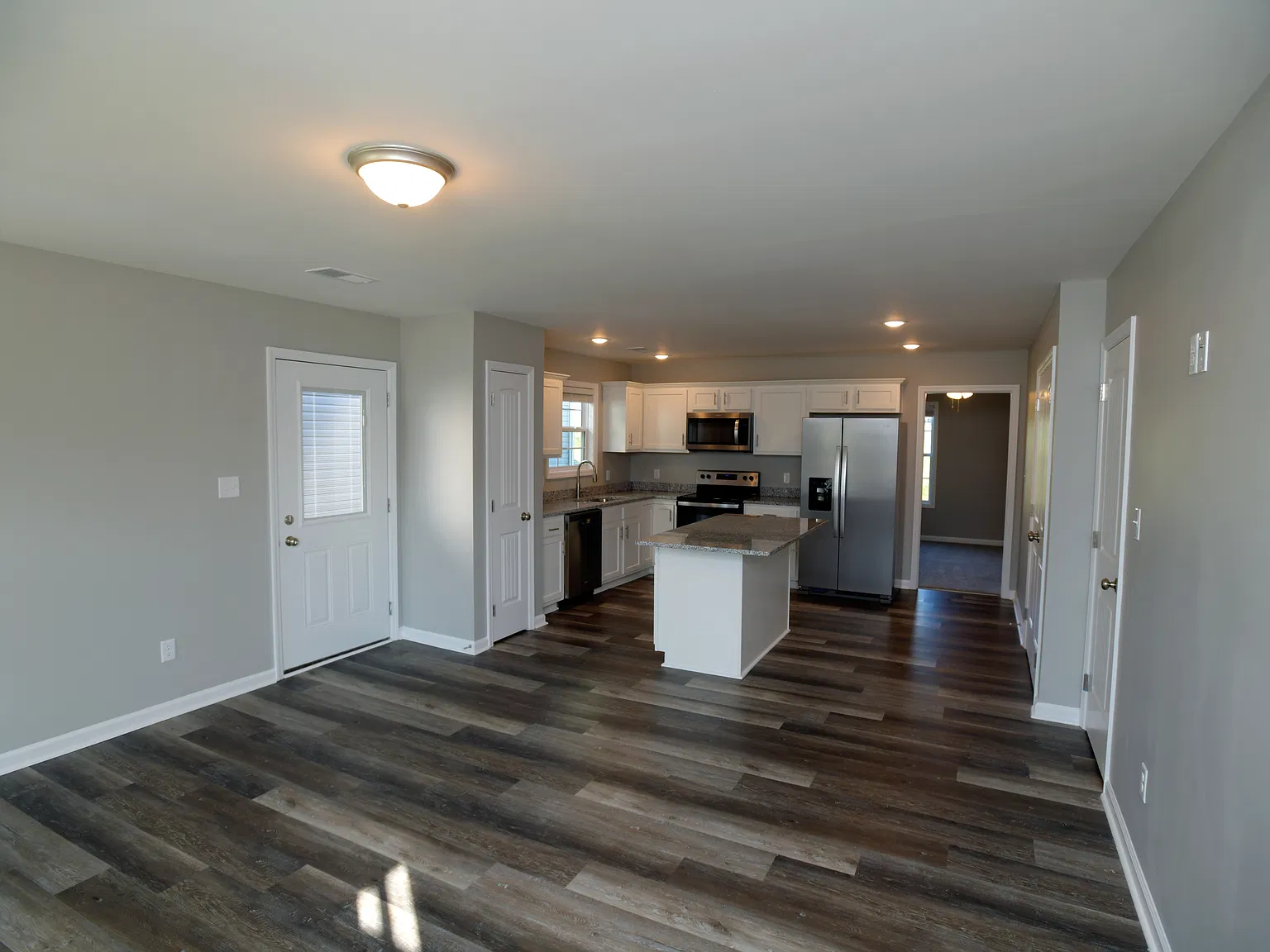 2043 Dolly Drive — Photo 4