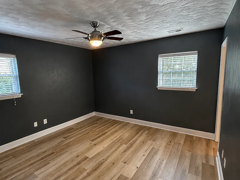 417 Ticonderoga Rd — Photo 12