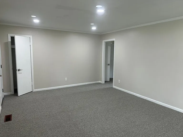 1300 Stonewall St — Photo 9