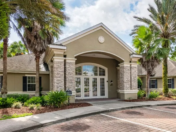 Pine Meadows Apartments