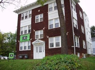 1319 W 39th St APT 1W, Kansas City, MO 64111