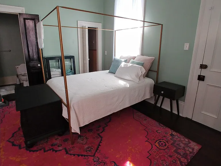 1124 Jackson Ave #4 — Photo 7