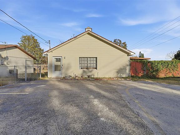 2nd image of 11004 Martha Ave