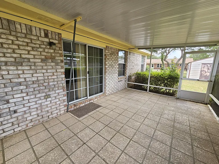 7854 Pleasant Oaks Ave — Photo 25