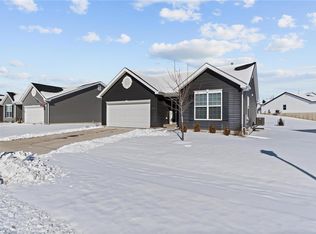 1593 Lake Meade Dr, Pacific, MO