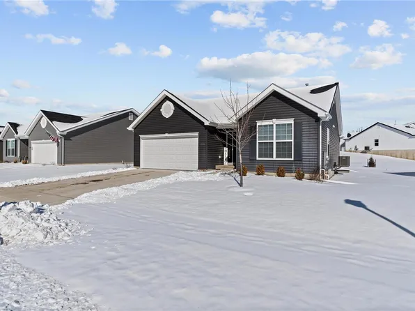 1593 Lake Meade Dr, Pacific, MO 63069